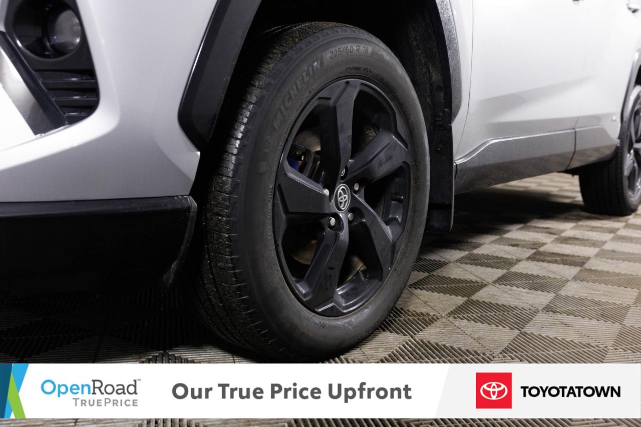 2020 Toyota RAV4 Hybrid XSE TECHNOLOGY PACKAGE! ACCIDENT FREE! ELIGIBLE FO Photo