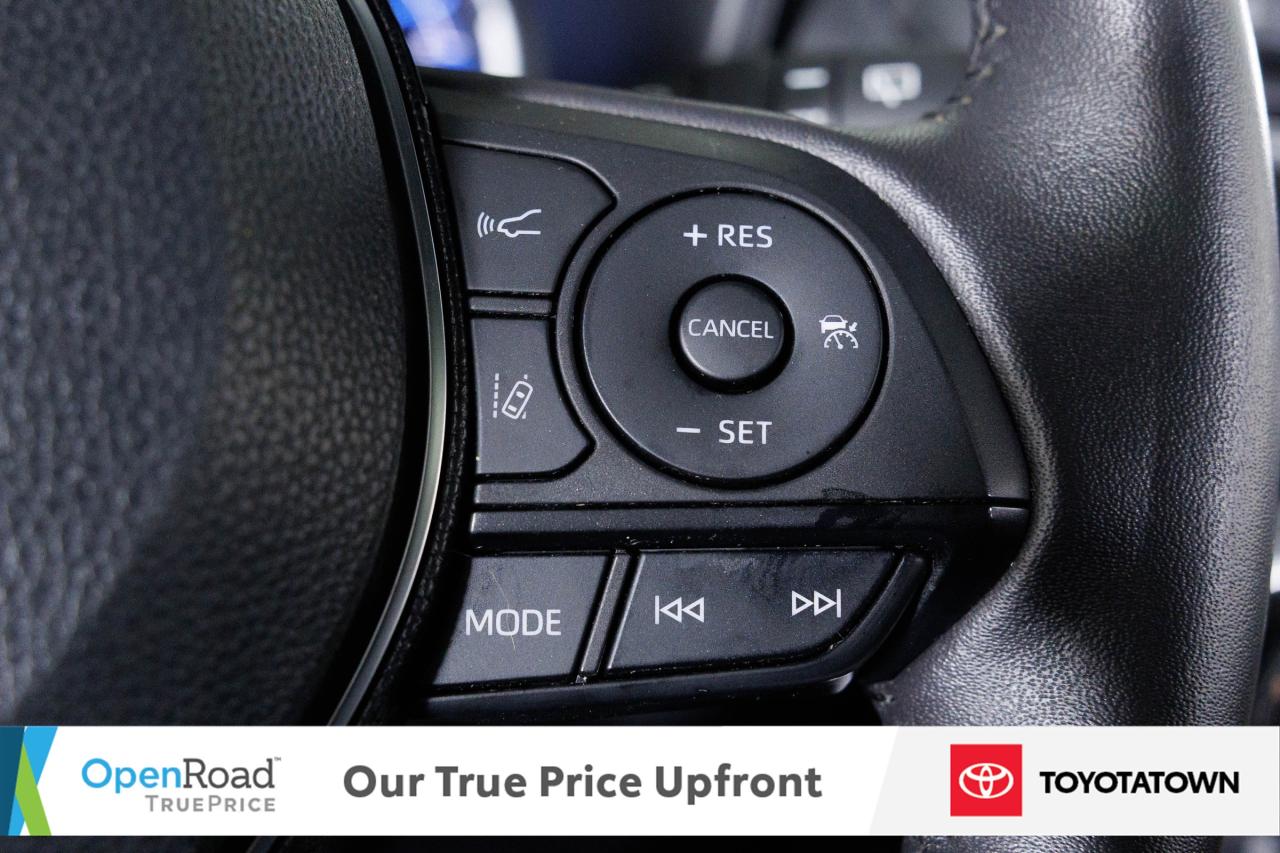 2020 Toyota RAV4 Hybrid XSE TECHNOLOGY PACKAGE! ACCIDENT FREE! ELIGIBLE FO Photo