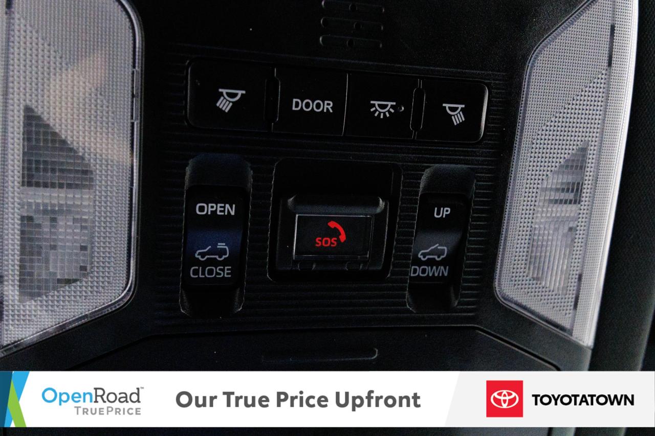 2020 Toyota RAV4 Hybrid XSE TECHNOLOGY PACKAGE! ACCIDENT FREE! ELIGIBLE FO Photo