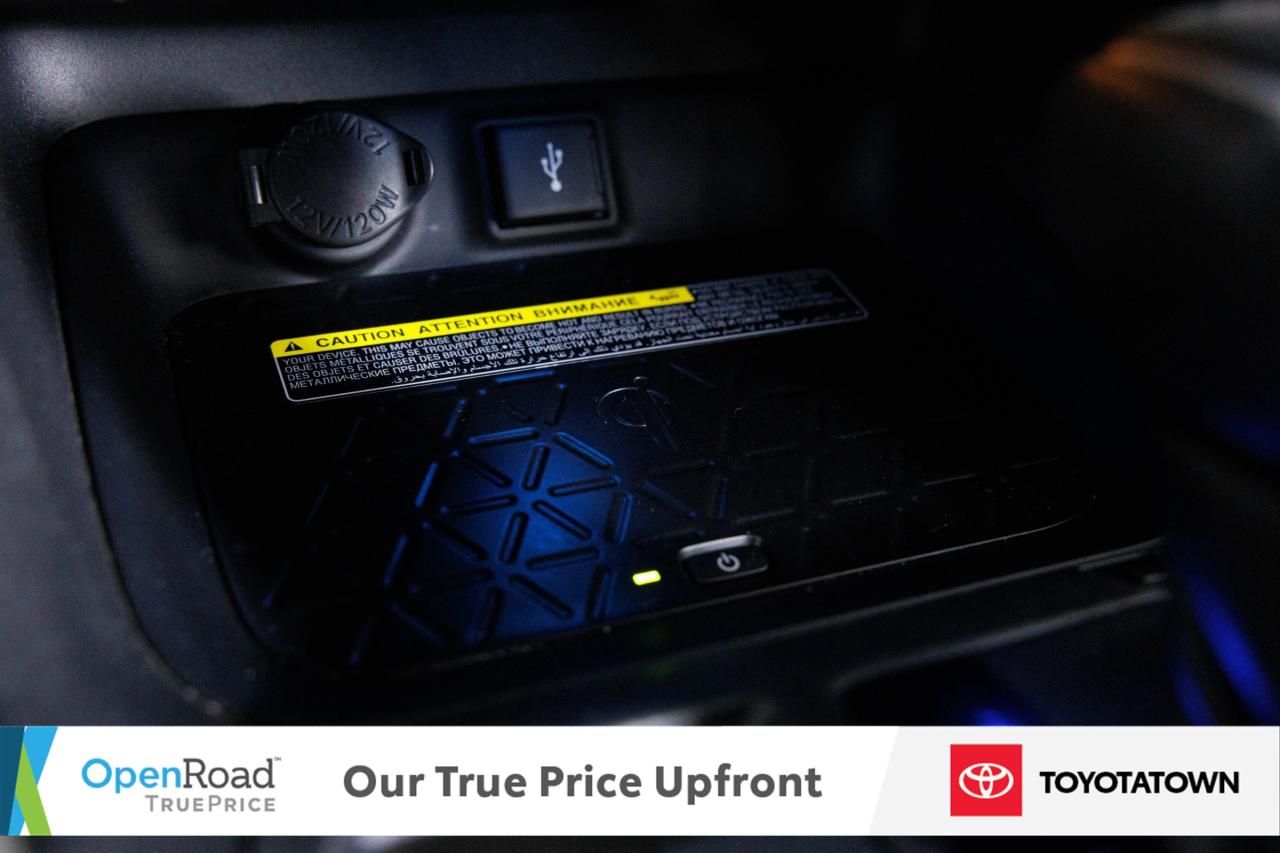 2020 Toyota RAV4 Hybrid XSE TECHNOLOGY PACKAGE! ACCIDENT FREE! ELIGIBLE FO Photo