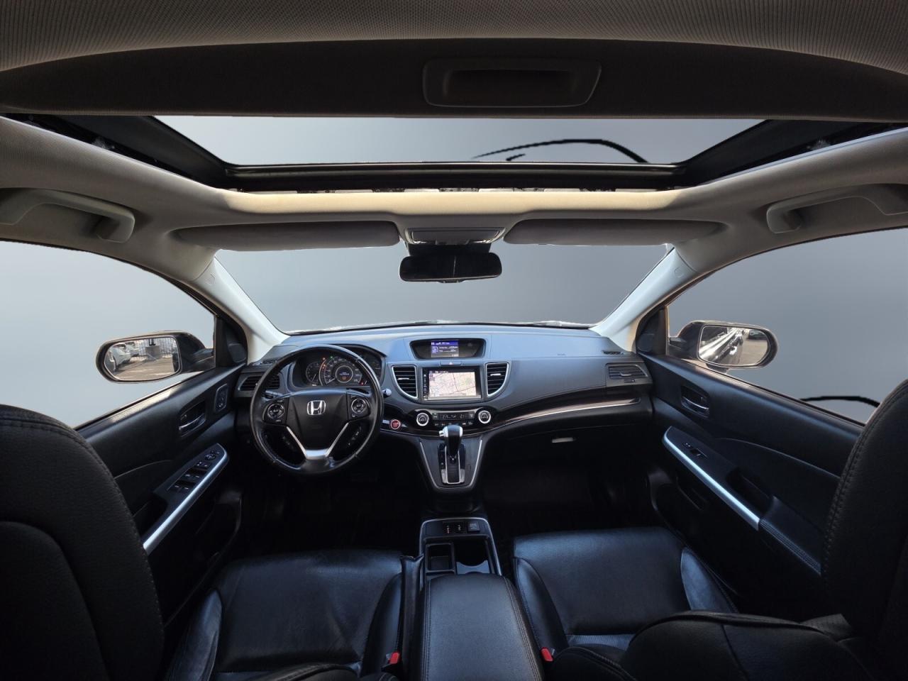 2016 Honda CR-V AWD Touring * NO ACCIDENTS / SUNROOF / NAVIGATION Photo