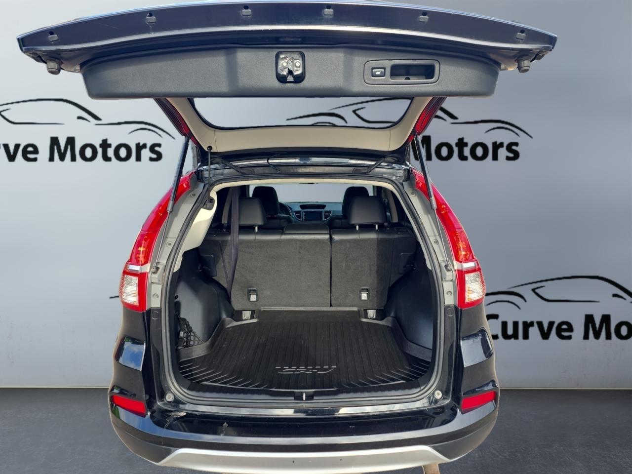 2016 Honda CR-V AWD Touring * NO ACCIDENTS / SUNROOF / NAVIGATION Photo