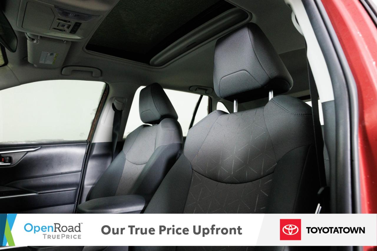 2024 Toyota RAV4 Hybrid XLE! CERTIFIED PRE OWNED! ACCIDENT FREE! ELIGIBLE Photo