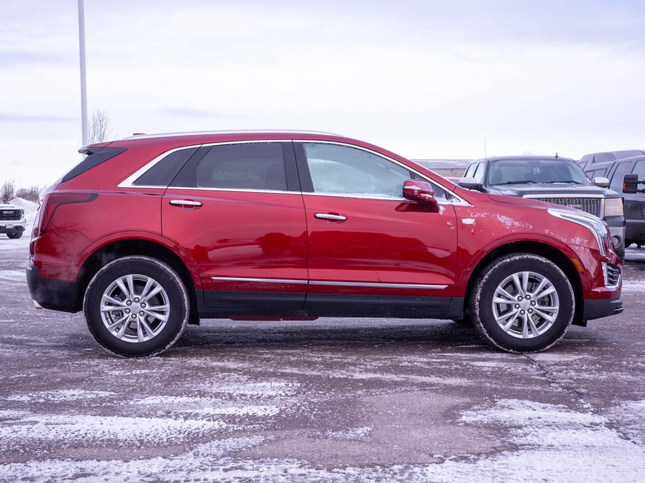2024 Cadillac XT5 FWD Luxury- Heated Steering Photo