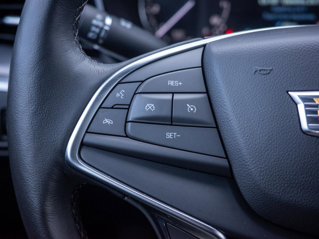 2024 Cadillac XT5 FWD Luxury- Heated Steering Photo