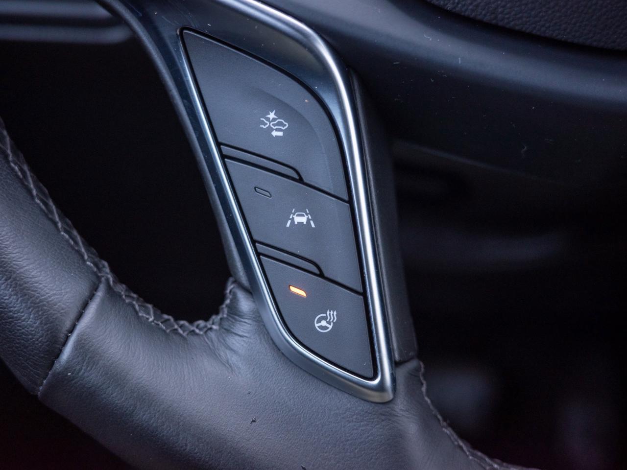 2024 Cadillac XT5 FWD Luxury- Heated Steering Photo