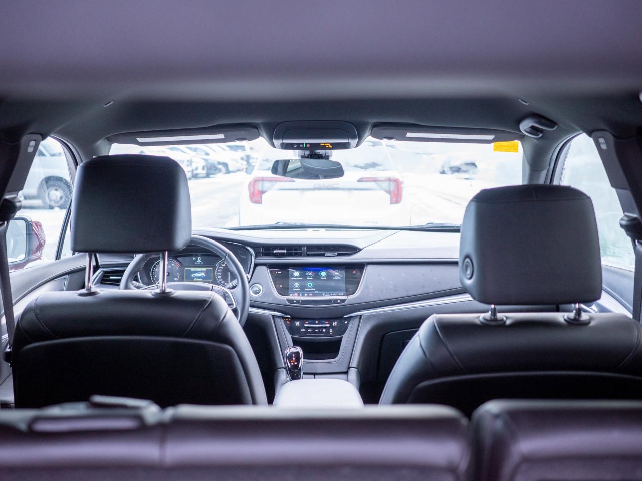 2024 Cadillac XT5 FWD Luxury- Heated Steering Photo