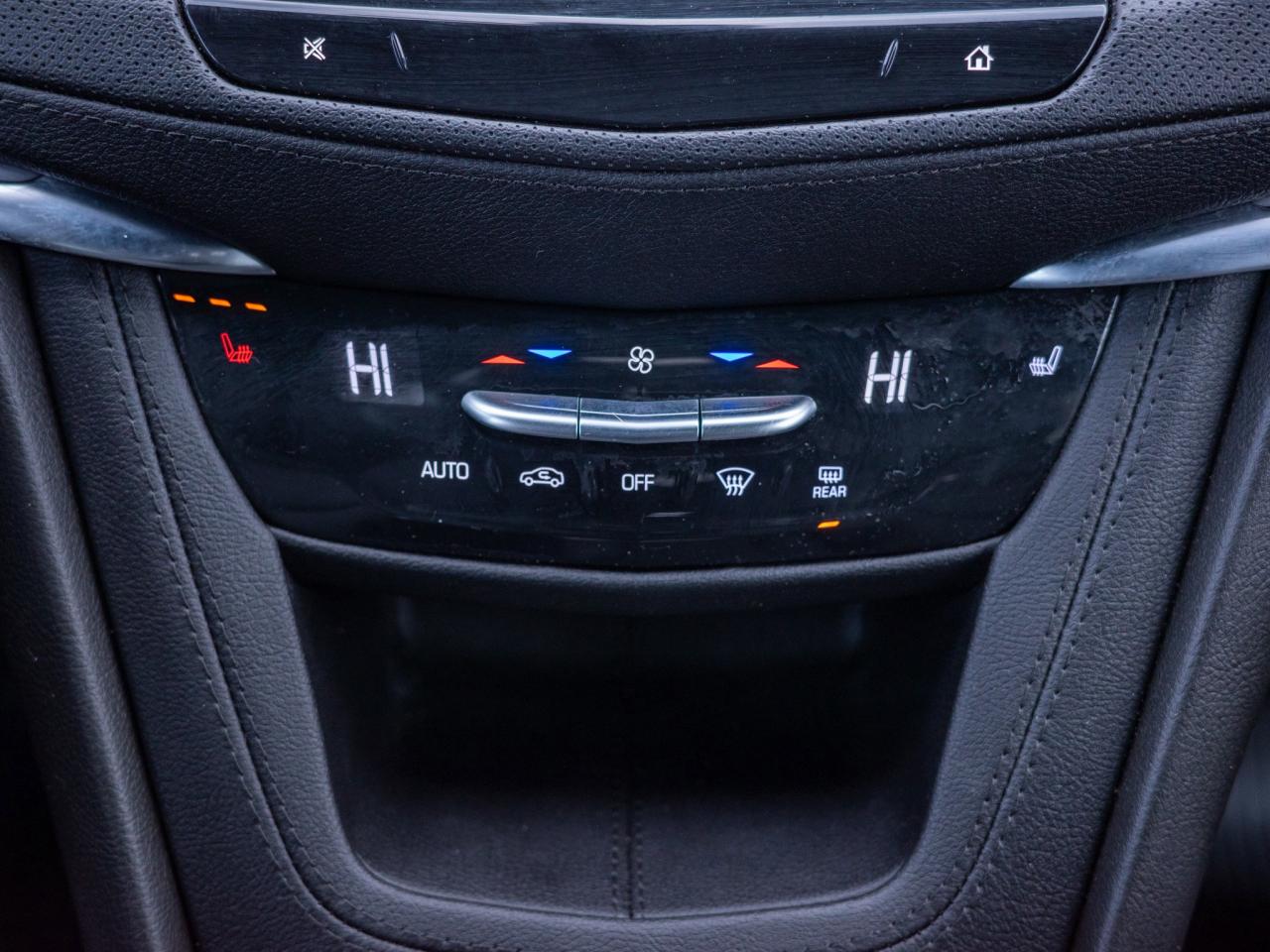 2024 Cadillac XT5 FWD Luxury- Heated Steering Photo