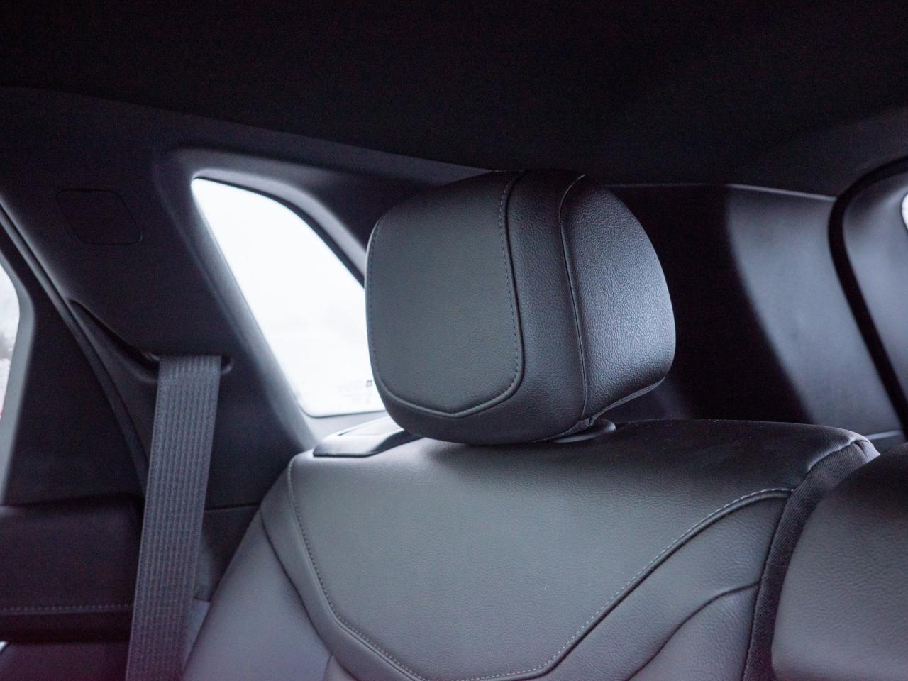 2024 Cadillac XT5 FWD Luxury- Heated Steering Photo