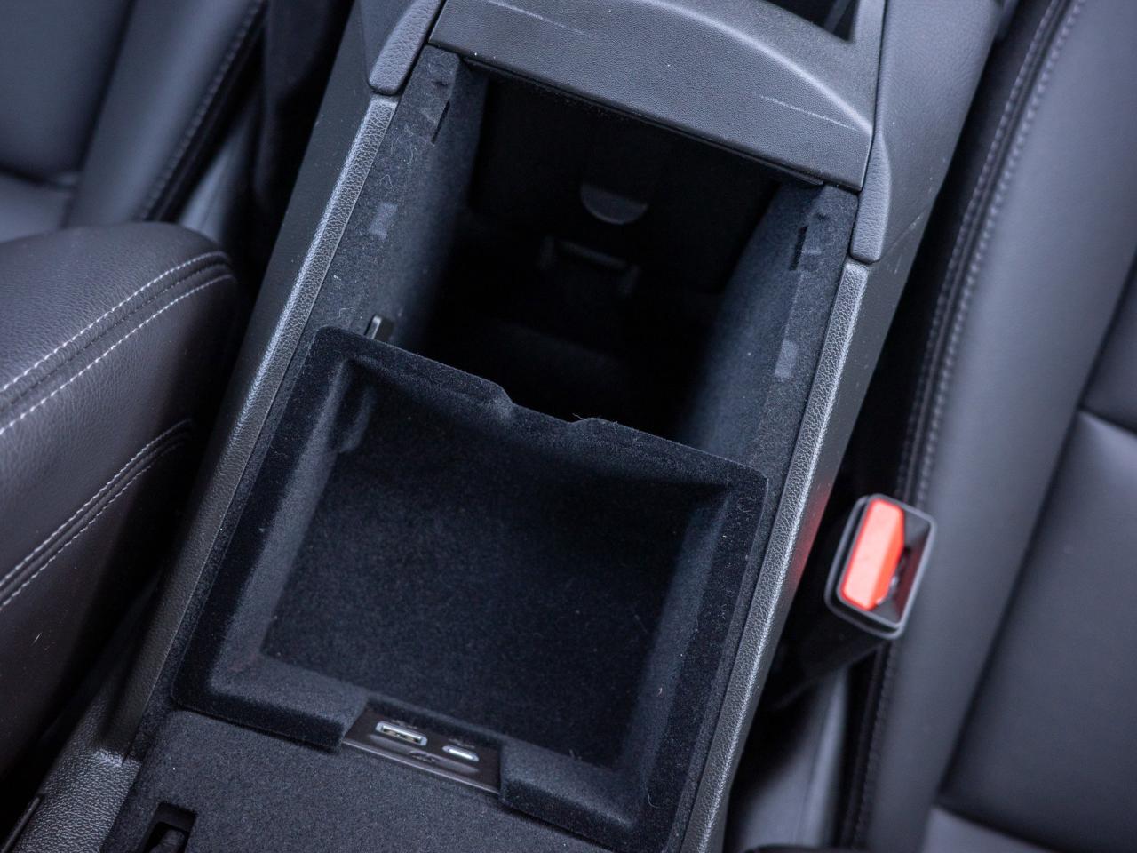 2024 Cadillac XT5 FWD Luxury- Heated Steering Photo