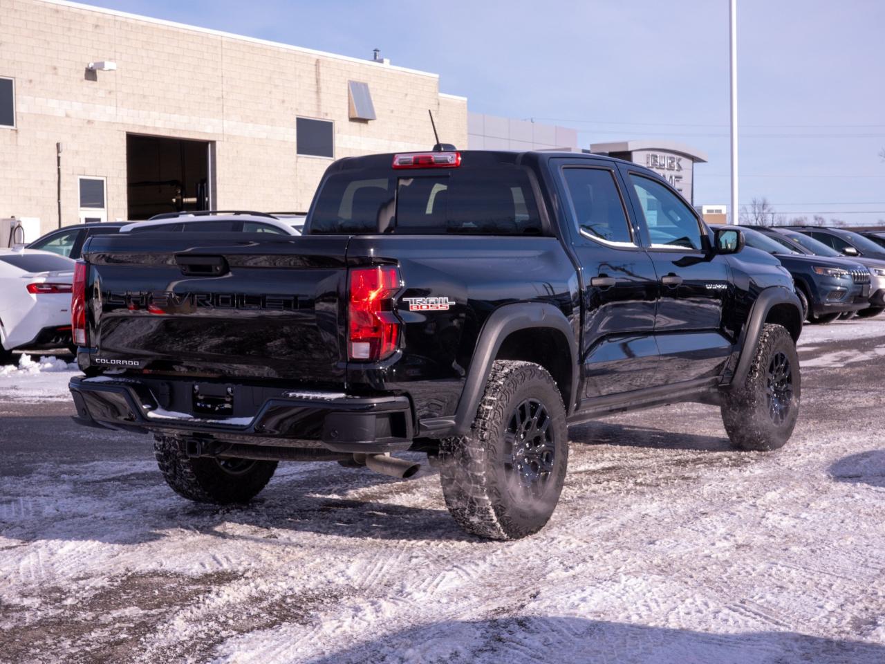 2025 Chevrolet Colorado 4WD Trail Boss- Lane Keeping Assist Heated Mirrors Photo