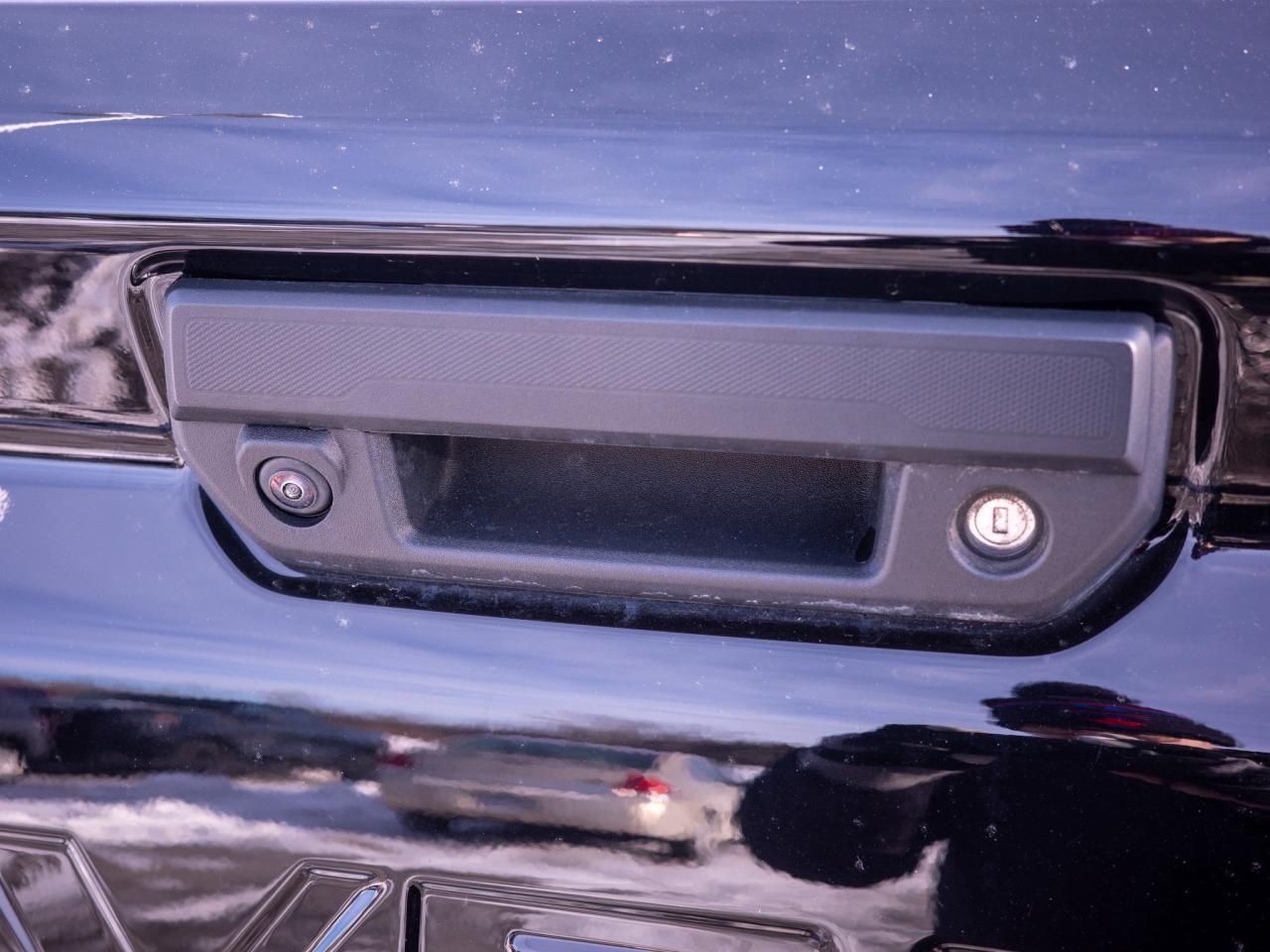 2025 Chevrolet Colorado 4WD Trail Boss- Lane Keeping Assist Heated Mirrors Photo