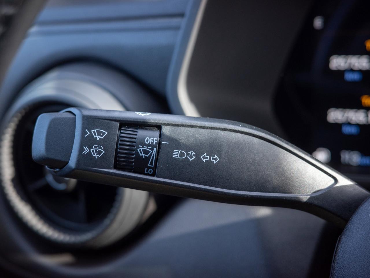 2025 Chevrolet Colorado 4WD Trail Boss- Lane Keeping Assist Heated Mirrors Photo