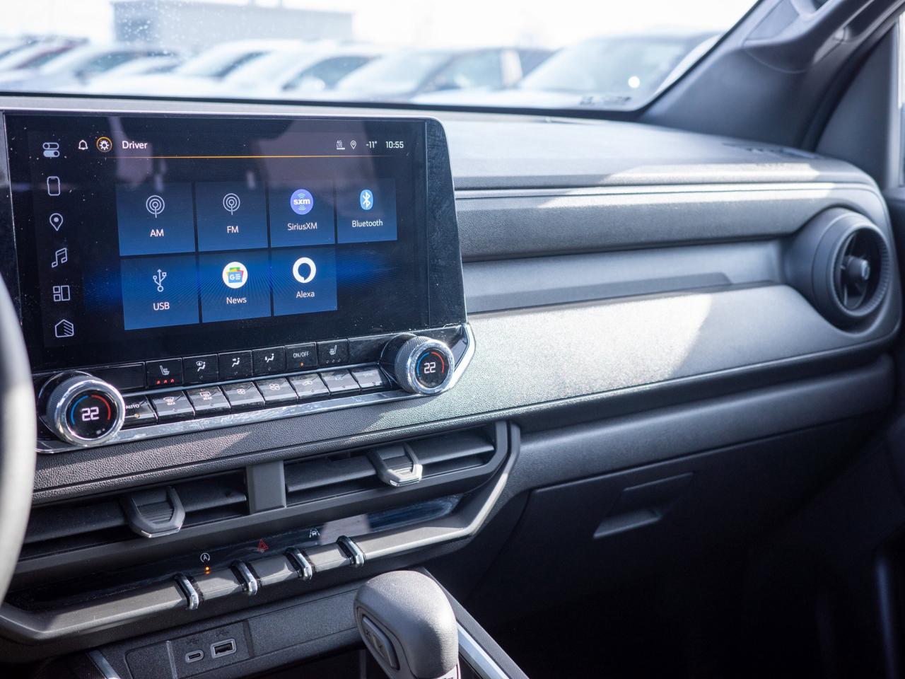 2025 Chevrolet Colorado 4WD Trail Boss- Lane Keeping Assist Heated Mirrors Photo