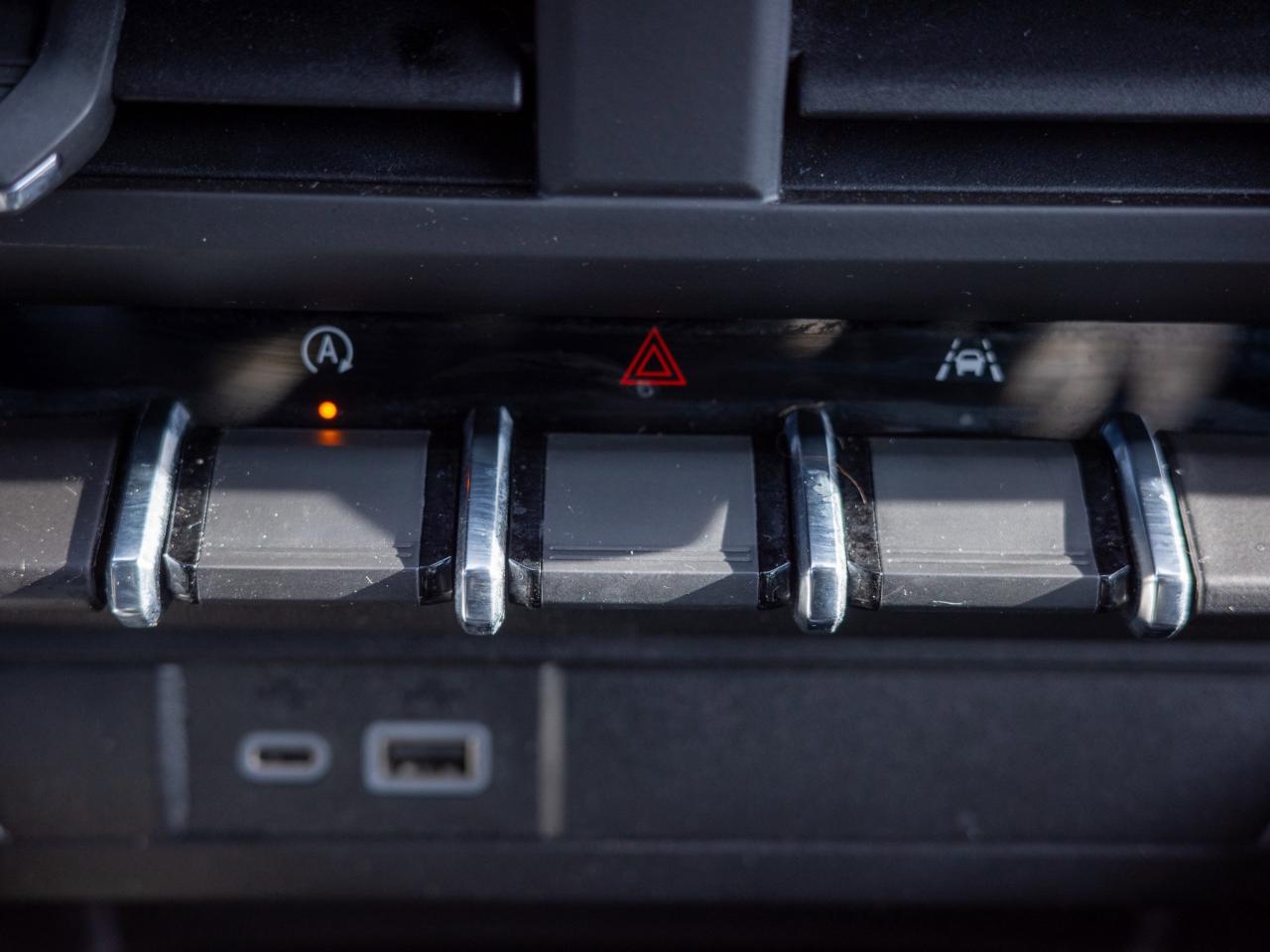 2025 Chevrolet Colorado 4WD Trail Boss- Lane Keeping Assist Heated Mirrors Photo