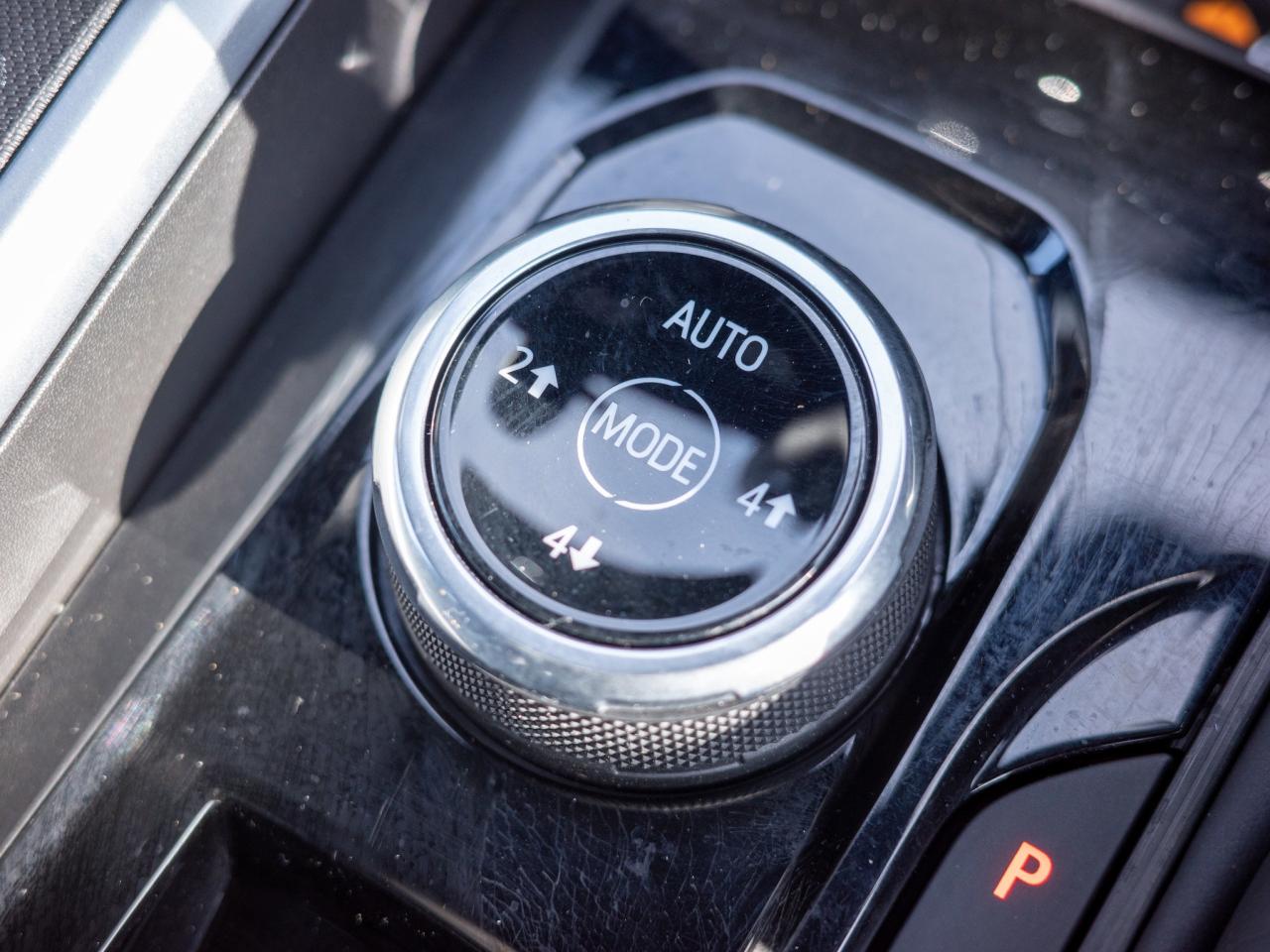 2025 Chevrolet Colorado 4WD Trail Boss- Lane Keeping Assist Heated Mirrors Photo