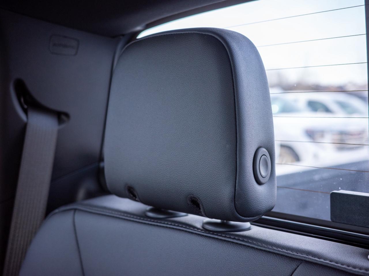 2025 Chevrolet Colorado 4WD Trail Boss- Lane Keeping Assist Heated Mirrors Photo