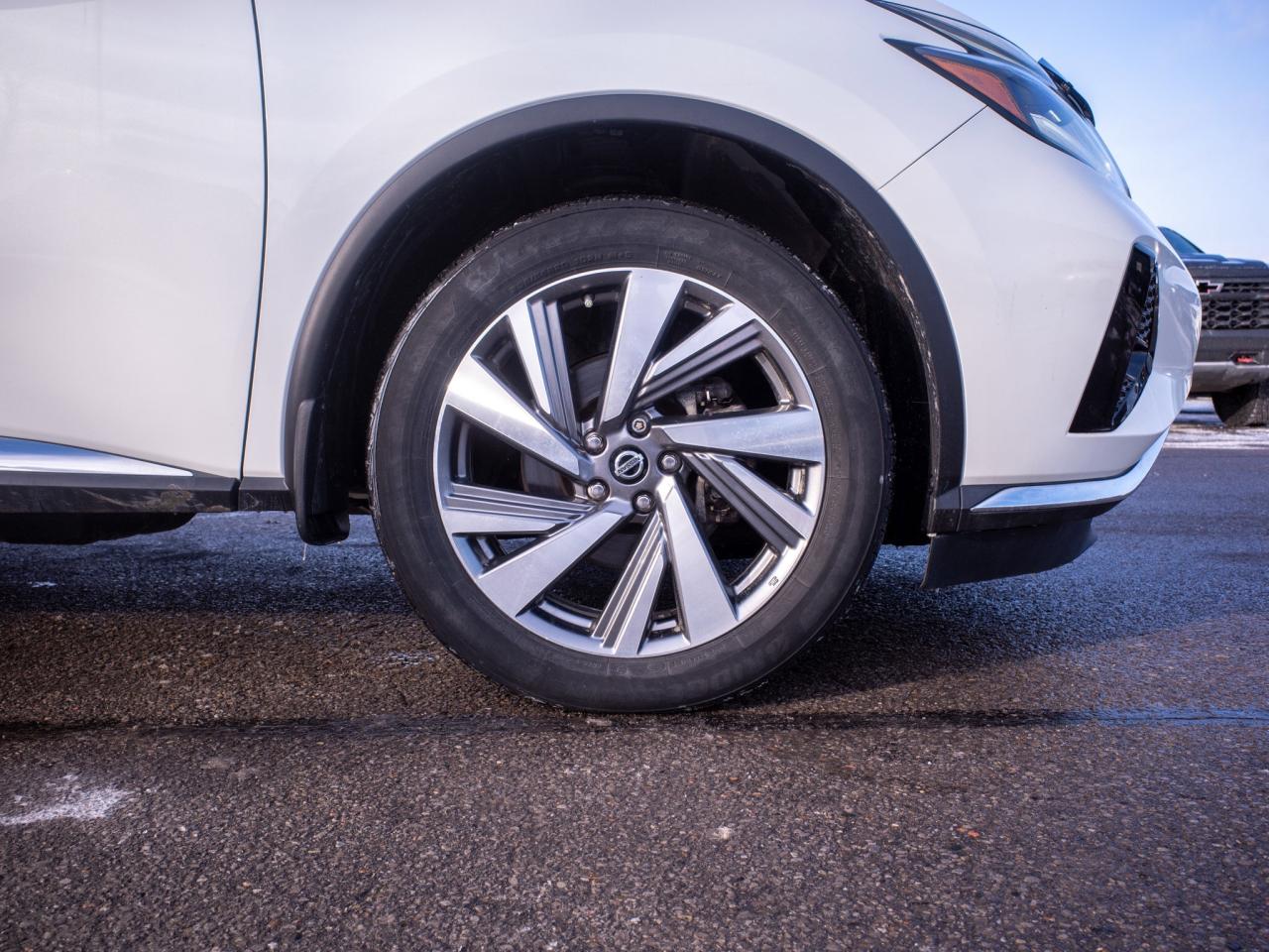 2020 Nissan Murano SL - Heated Steering Wheel Photo