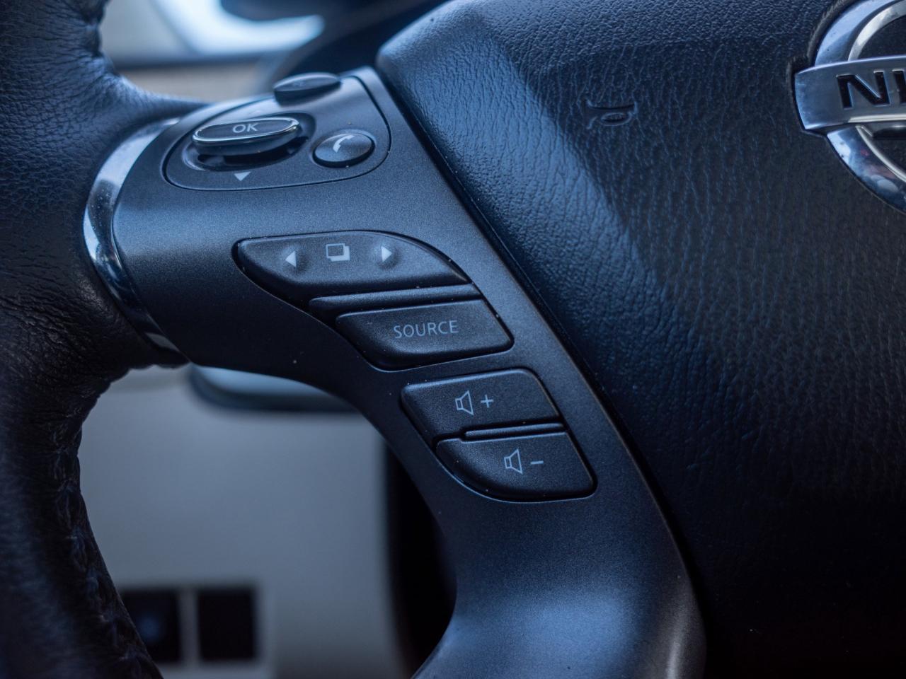 2020 Nissan Murano SL - Heated Steering Wheel Photo