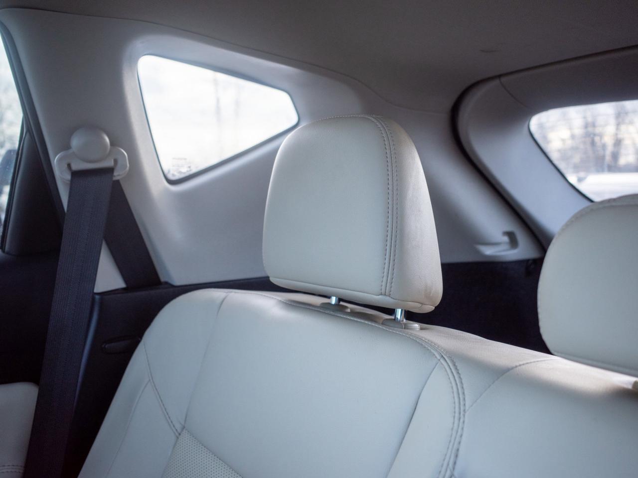 2020 Nissan Murano SL - Heated Steering Wheel Photo