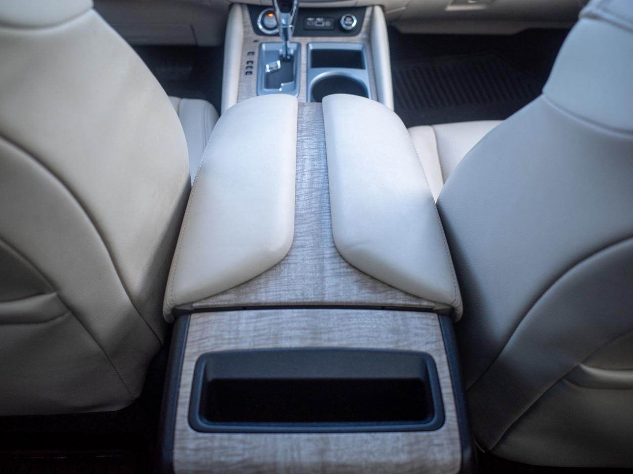 2020 Nissan Murano SL - Heated Steering Wheel Photo