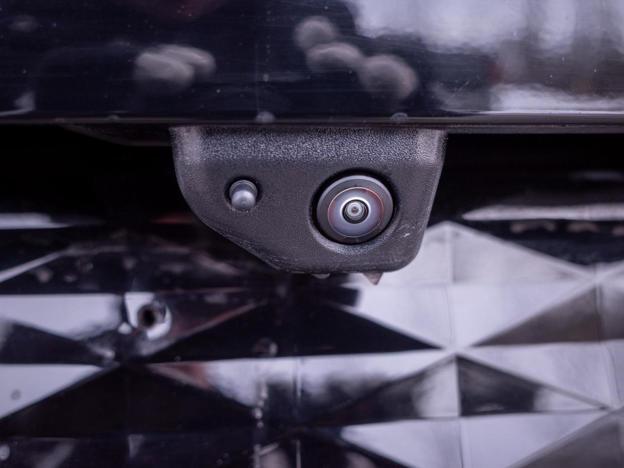 2025 Chevrolet Equinox EV RS- Heated Steering Wheel,360° Camera Photo