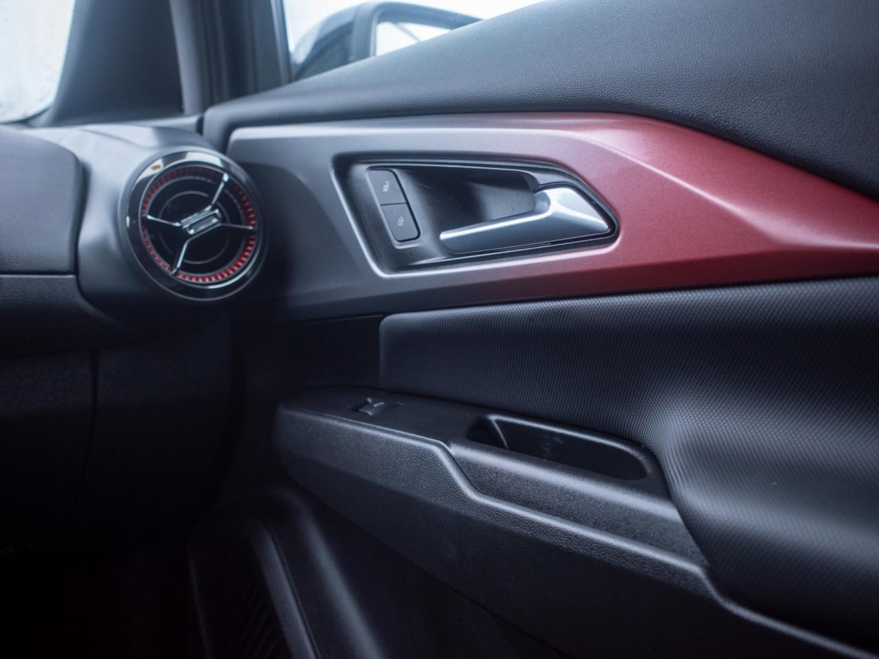 2025 Chevrolet Equinox EV RS- Heated Steering Wheel,360° Camera Photo