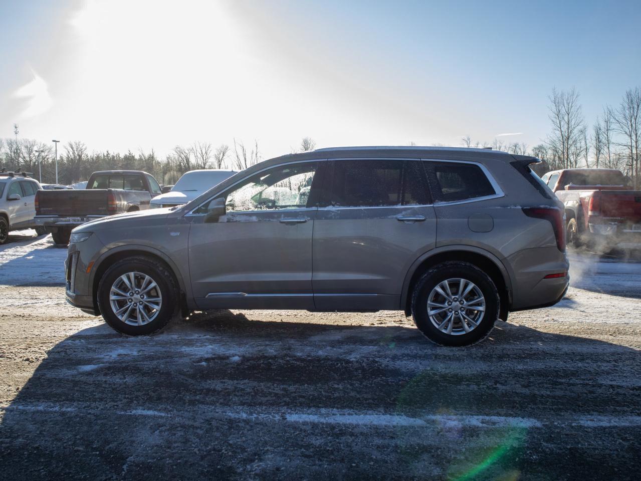 2023 Cadillac XT6 AWD Luxury - Sun/Moon Roof Photo4