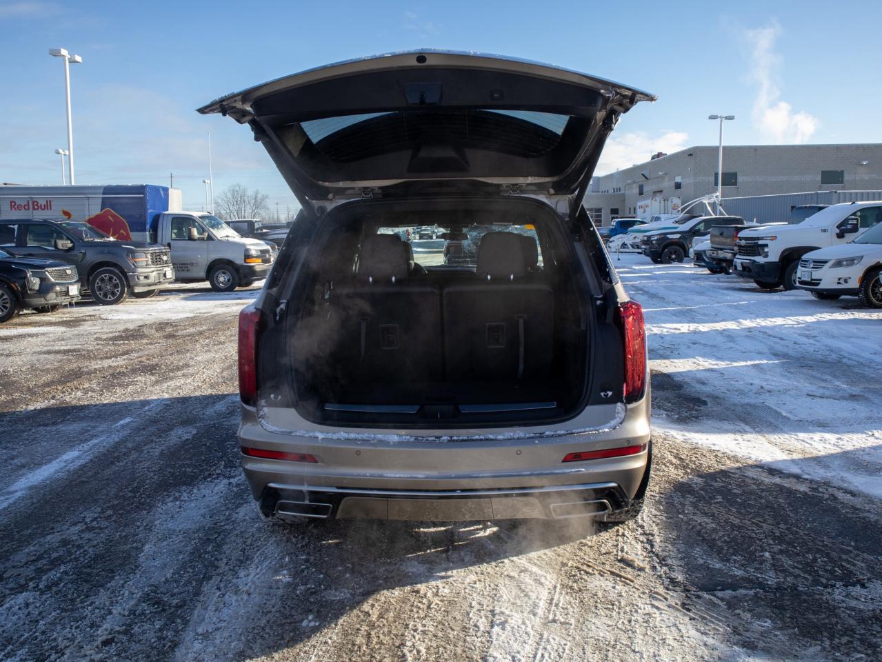 2023 Cadillac XT6 AWD Luxury - Sun/Moon Roof Photo