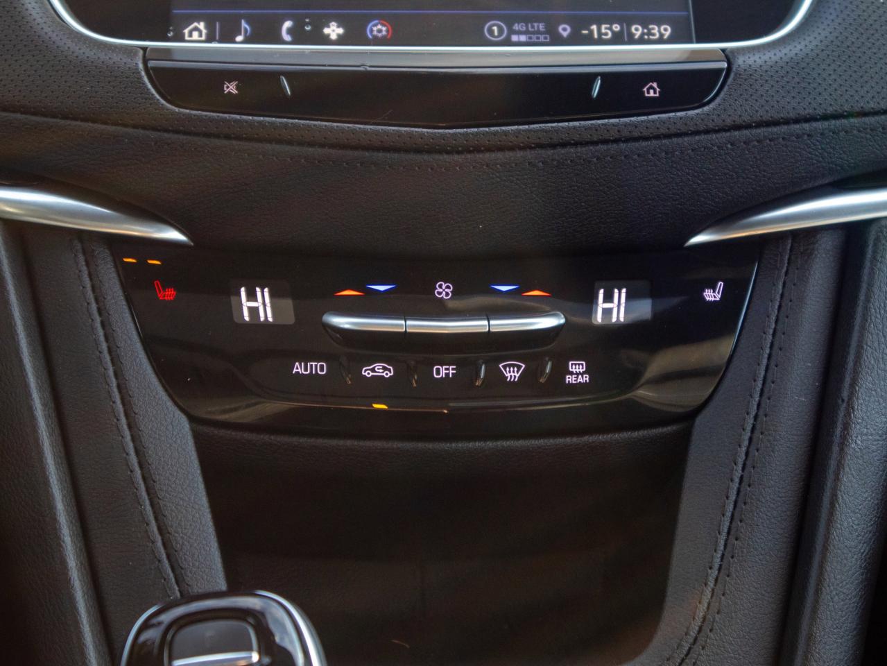 2023 Cadillac XT6 AWD Luxury - Sun/Moon Roof Photo