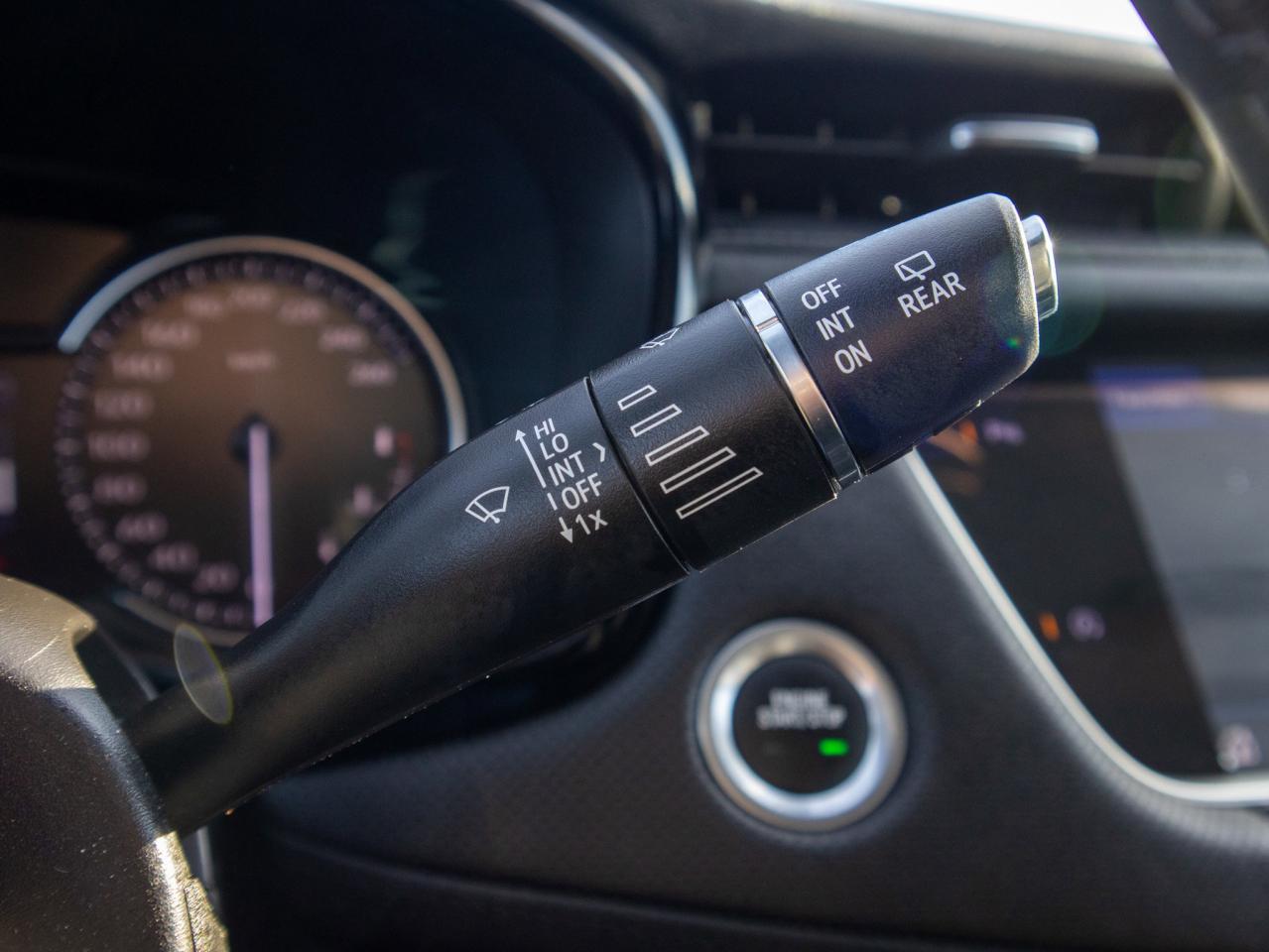 2023 Cadillac XT6 AWD Luxury - Sun/Moon Roof Photo