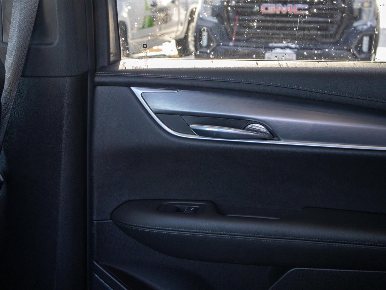 2023 Cadillac XT6 AWD Luxury - Sun/Moon Roof Photo