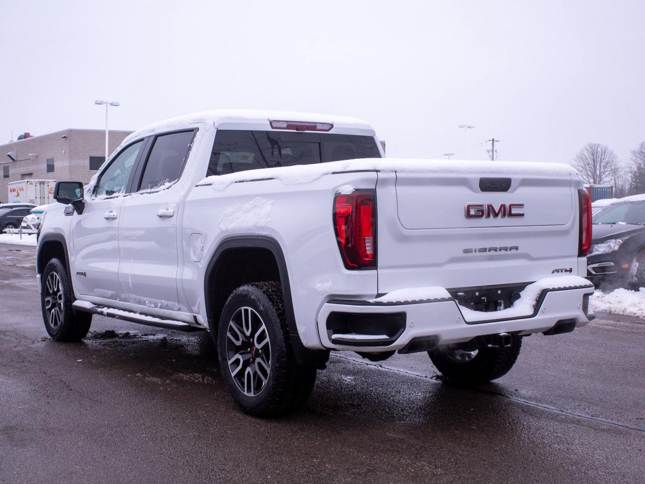 2022 GMC Sierra 1500 Limited AT4 - Heated and Cooled Front Seats Photo