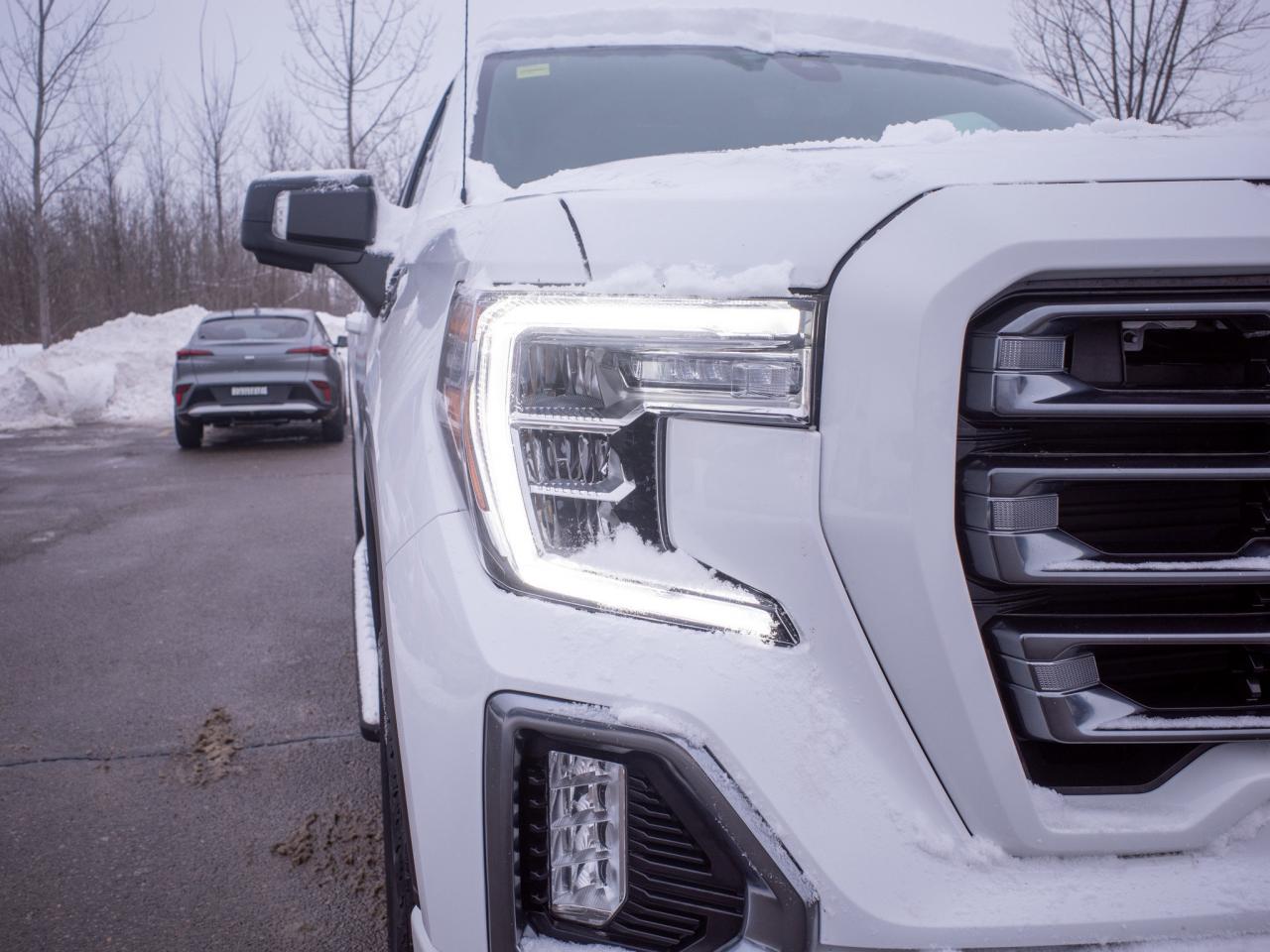 2022 GMC Sierra 1500 Limited AT4 - Heated and Cooled Front Seats Photo