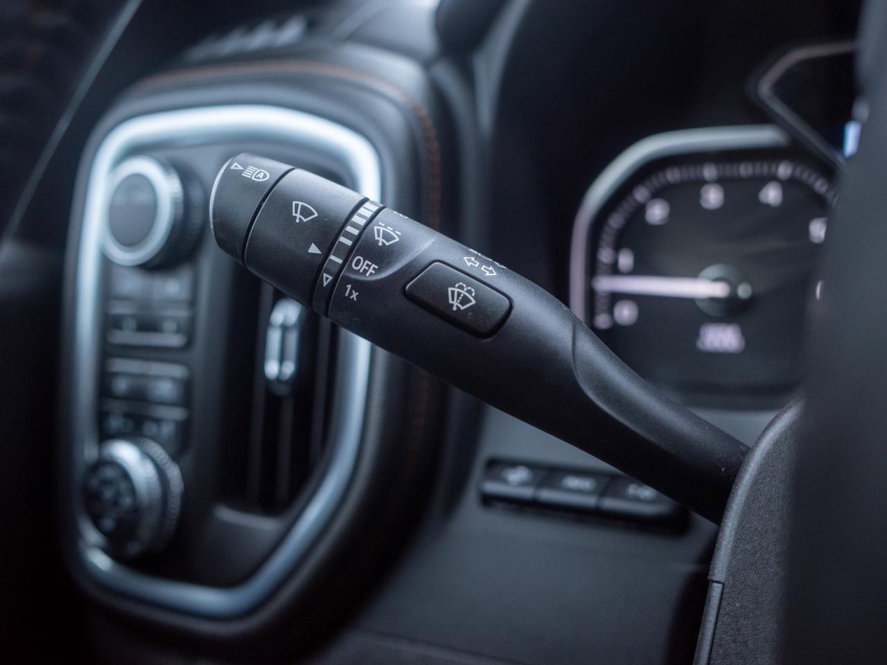 2022 GMC Sierra 1500 Limited AT4 - Heated and Cooled Front Seats Photo