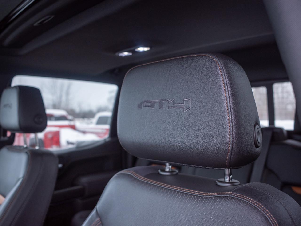 2022 GMC Sierra 1500 Limited AT4 - Heated and Cooled Front Seats Photo