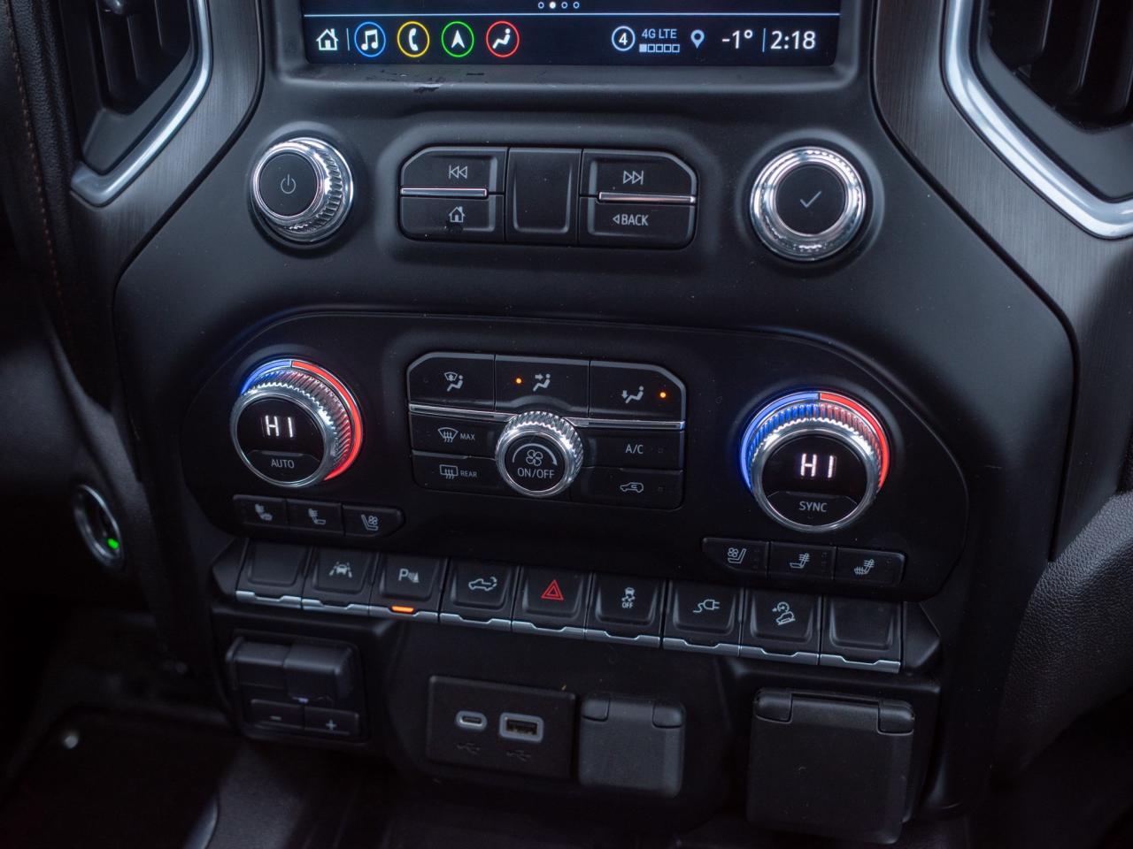 2022 GMC Sierra 1500 Limited AT4 - Heated and Cooled Front Seats Photo