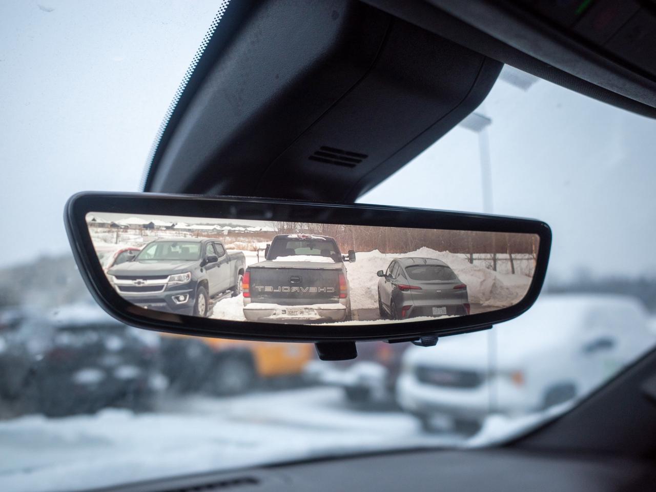 2022 GMC Sierra 1500 Limited AT4 - Heated and Cooled Front Seats Photo