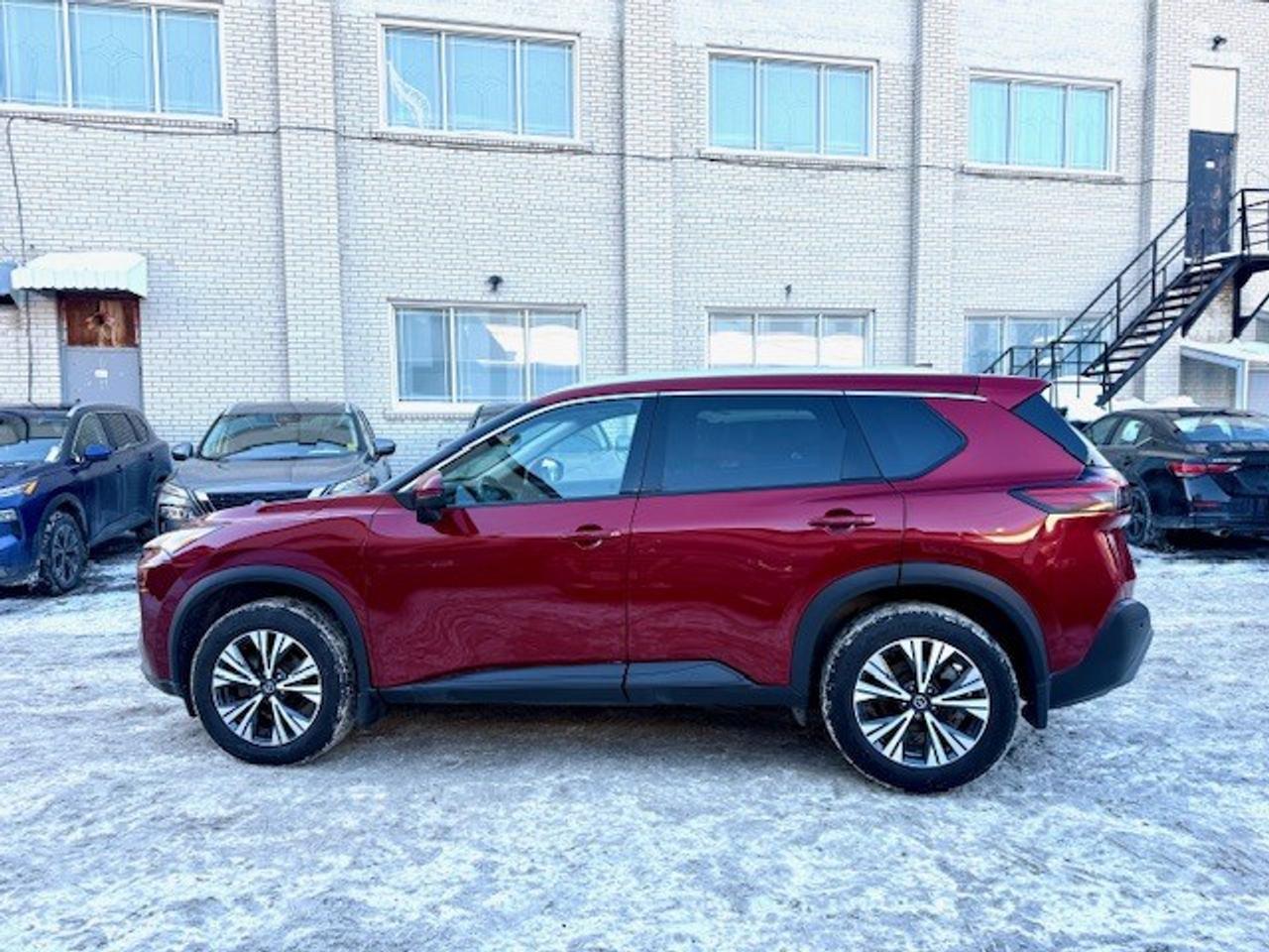 2021 Nissan Rogue SV PREMIUM, AWD, PRO-PILOT, MOONROOF, LEATHERETTE Photo