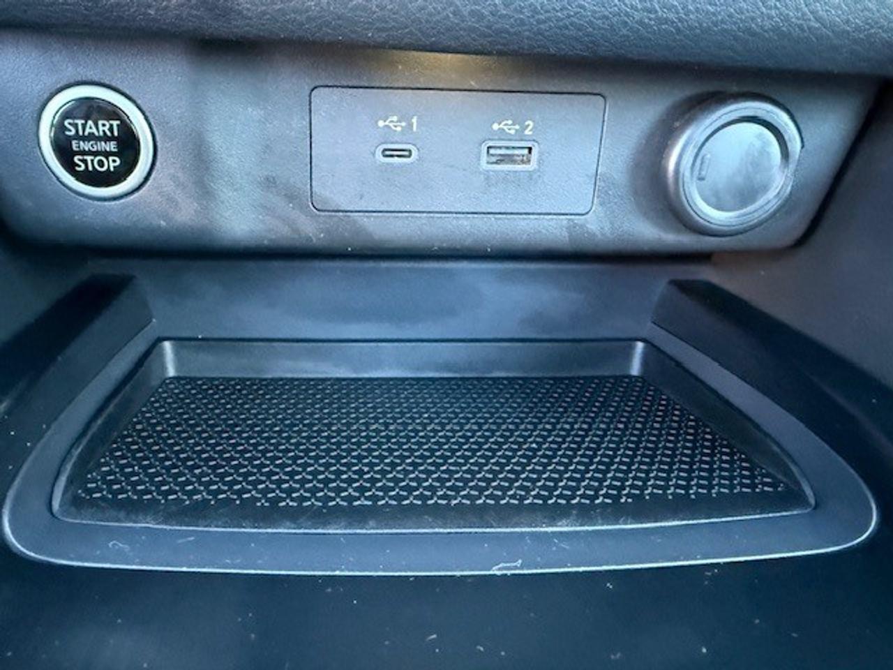 2021 Nissan Rogue SV PREMIUM, AWD, PRO-PILOT, MOONROOF, LEATHERETTE Photo