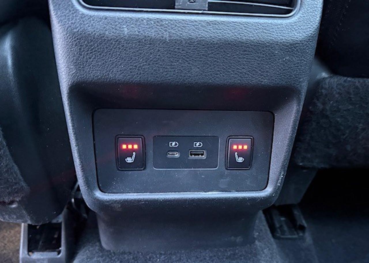 2021 Nissan Rogue SV PREMIUM, AWD, PRO-PILOT, MOONROOF, LEATHERETTE Photo