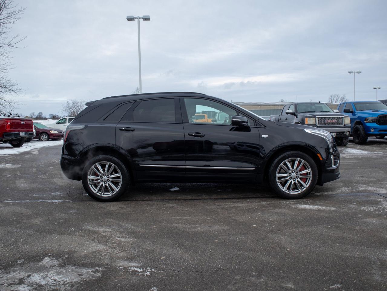 2023 Cadillac XT5 AWD Sport Photo