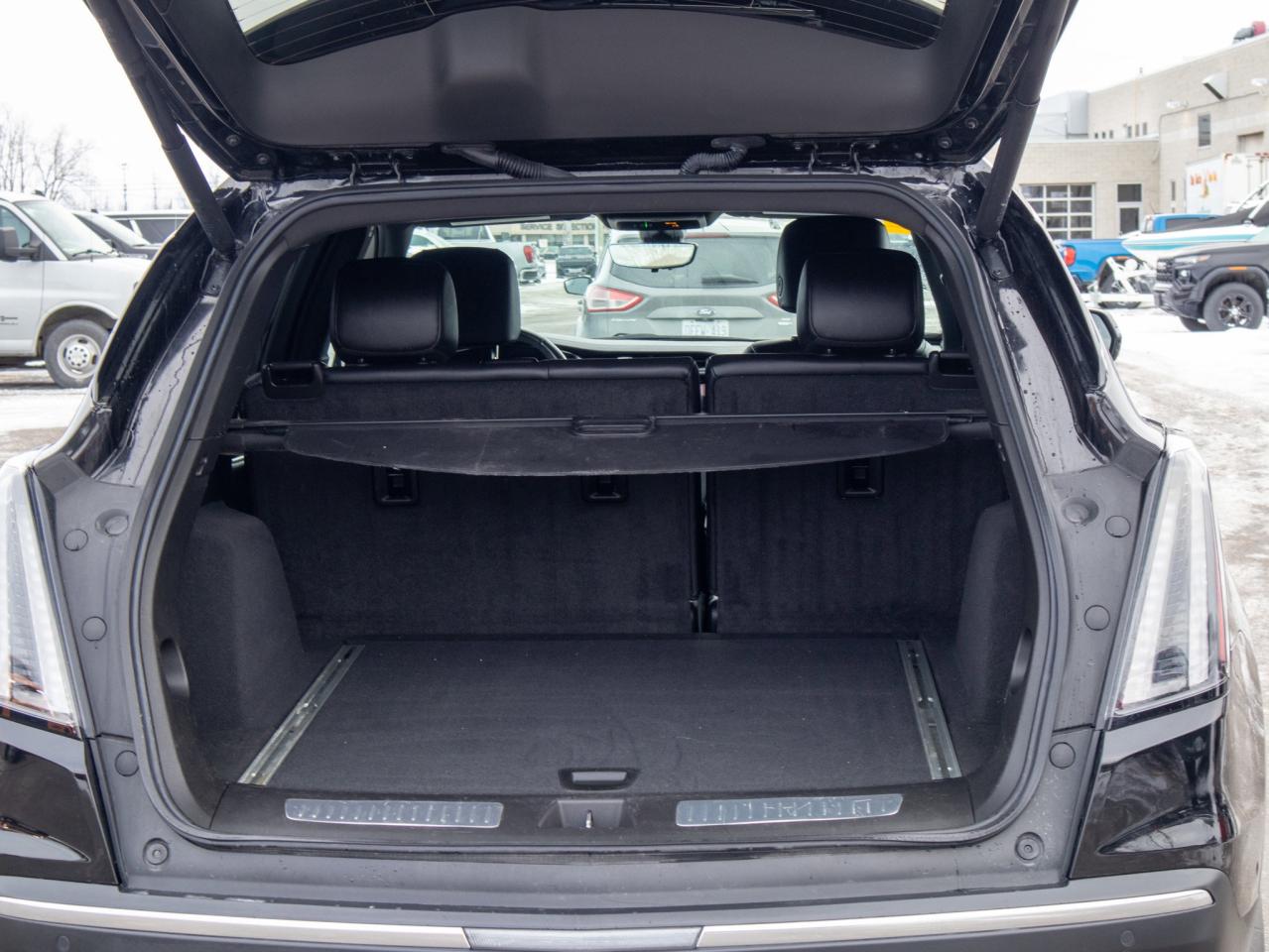 2023 Cadillac XT5 AWD Sport Photo