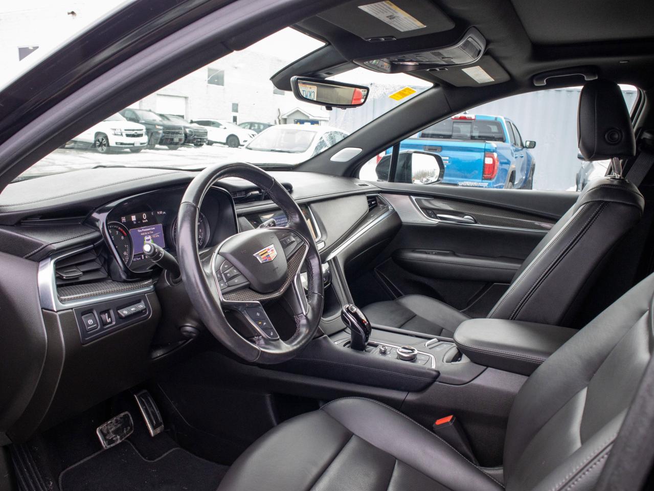 2023 Cadillac XT5 AWD Sport Photo