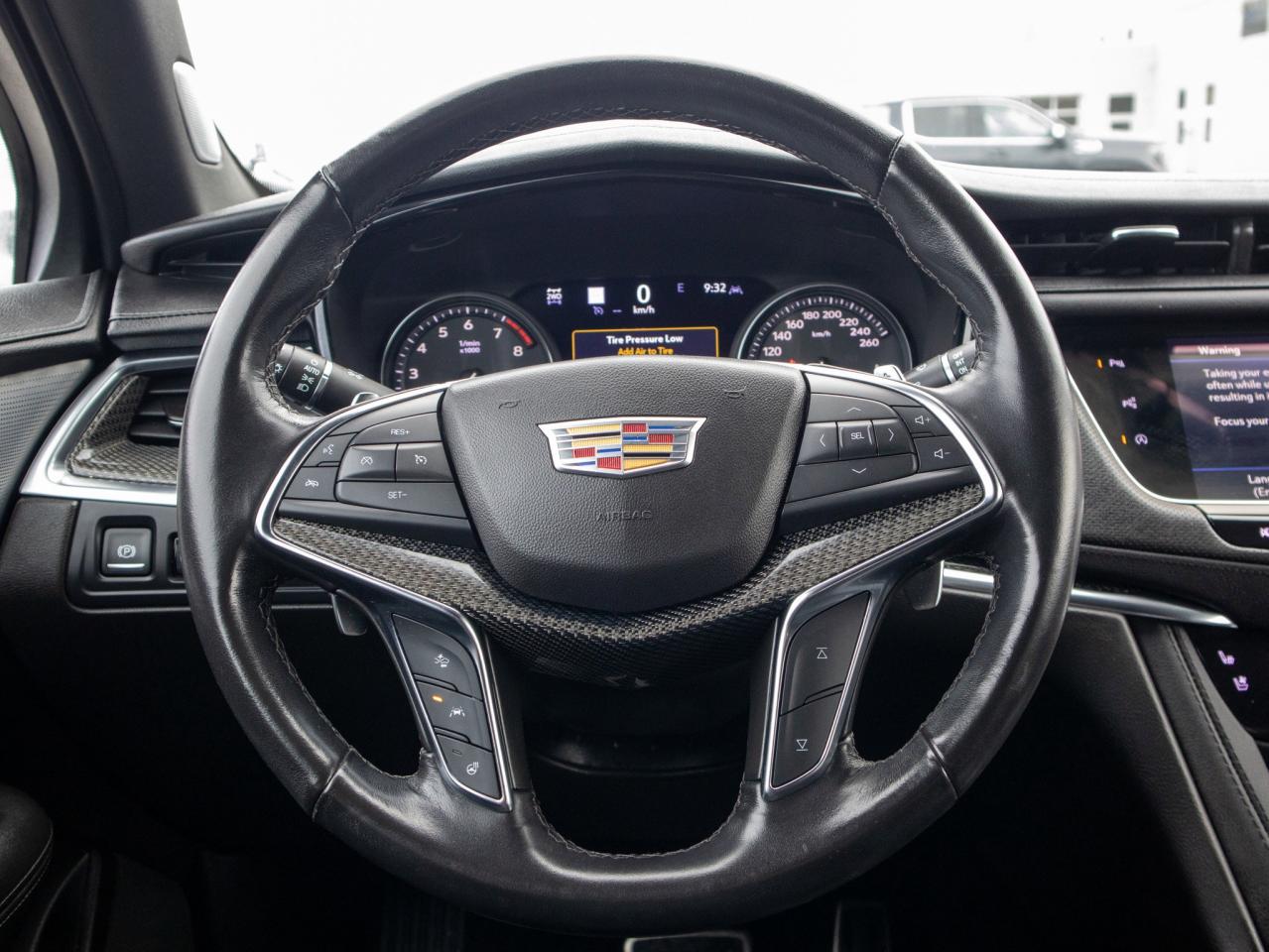 2023 Cadillac XT5 AWD Sport Photo