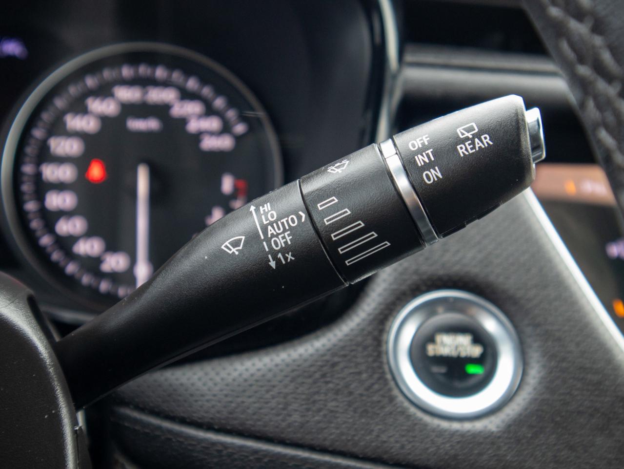 2023 Cadillac XT5 AWD Sport Photo