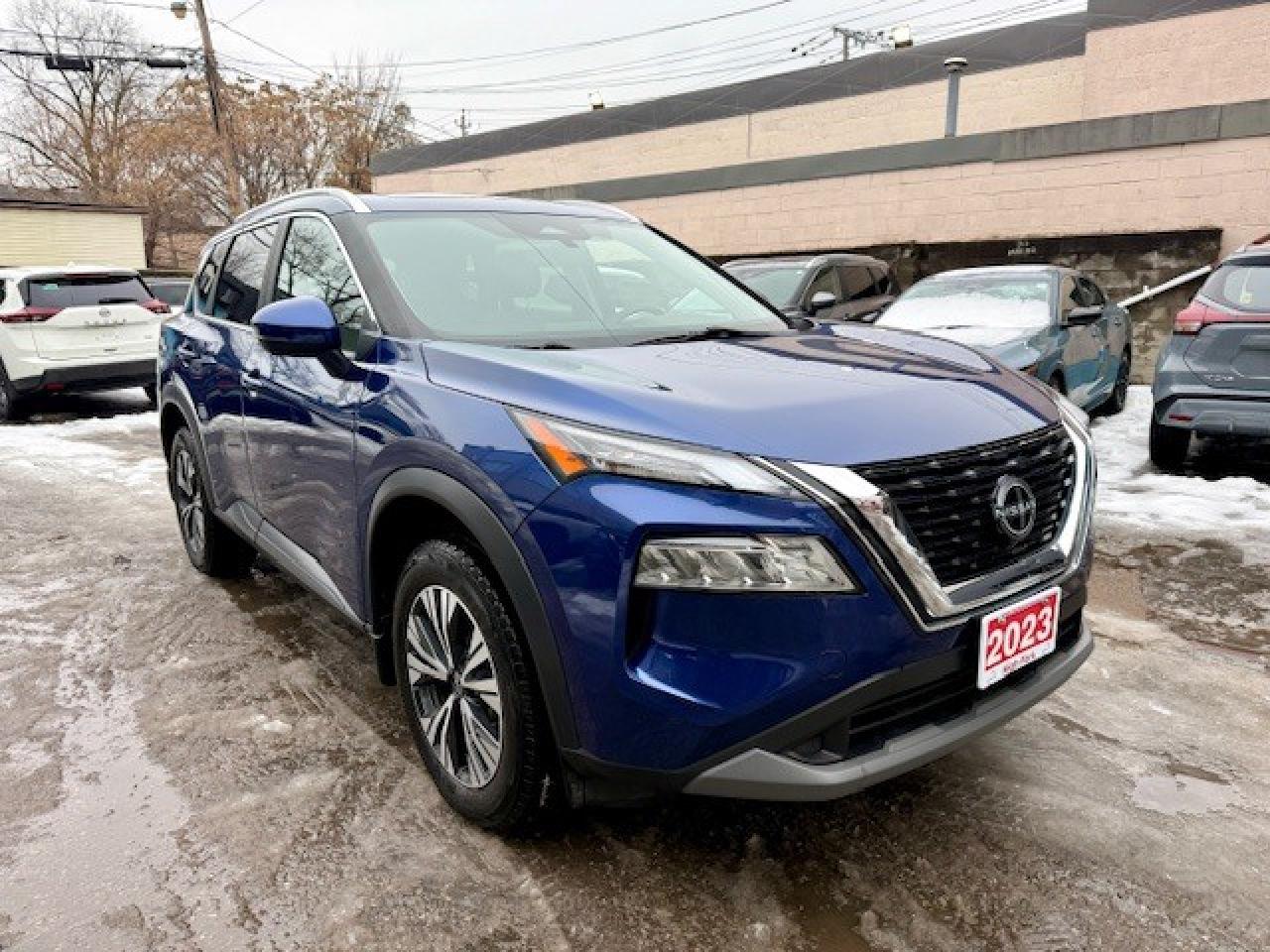 2023 Nissan Rogue SV AWD, MOONROOF, APPLE CARPLAY, PRO-PILOT, XM Photo2
