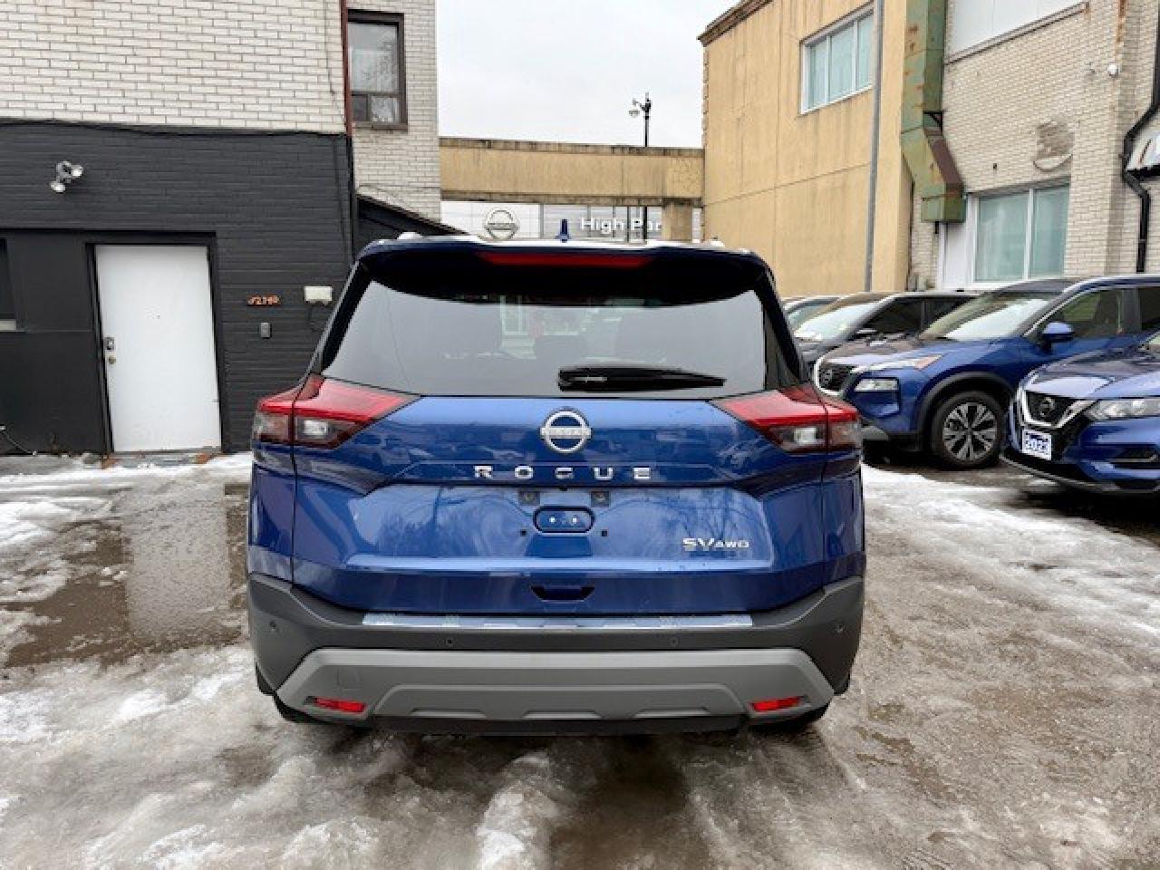 2023 Nissan Rogue SV AWD, MOONROOF, APPLE CARPLAY, PRO-PILOT, XM Photo