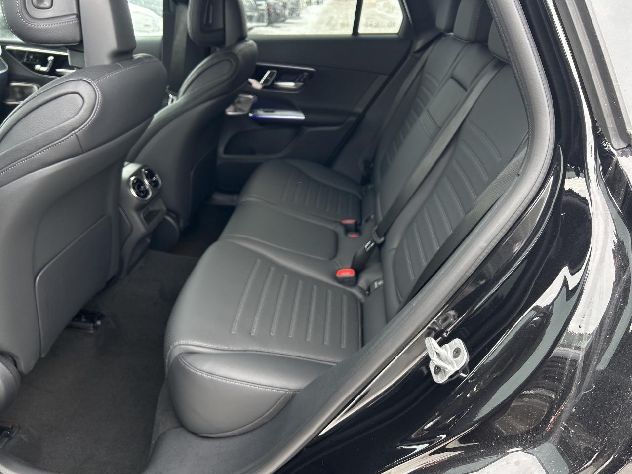 2026 Mercedes-Benz GLC 300 4MATIC Photo