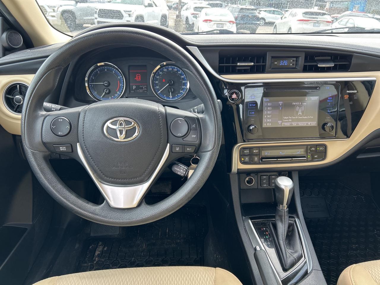 2017 Toyota Corolla LE   ONE OWNER   LOW KM Photo